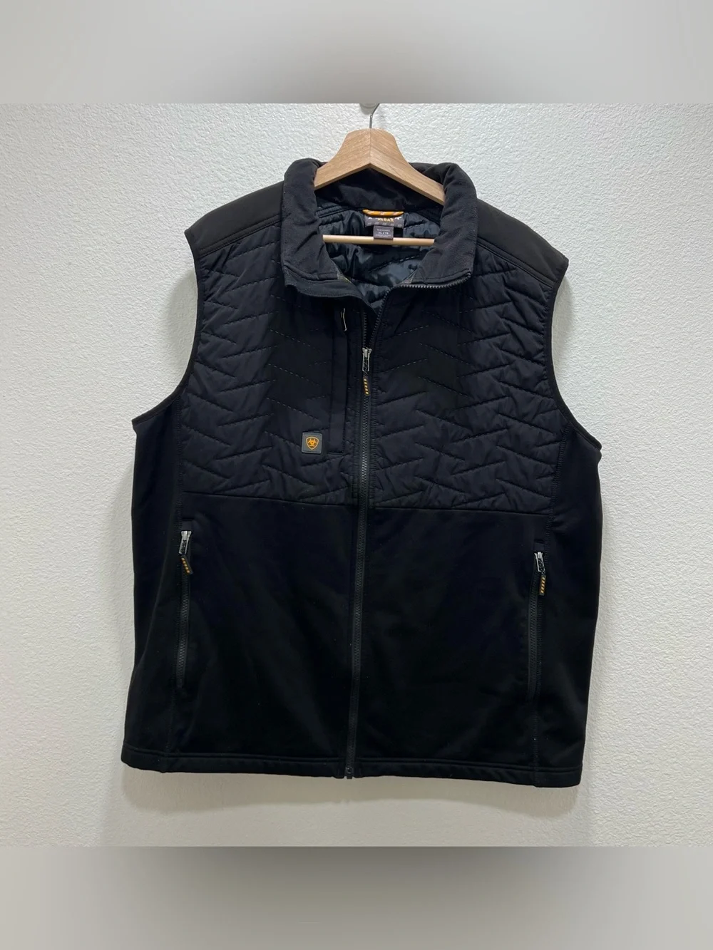 Ariat Men’s Rebar Cloud 9 Insulated Vest Black Size XL Outdoor Lightweight